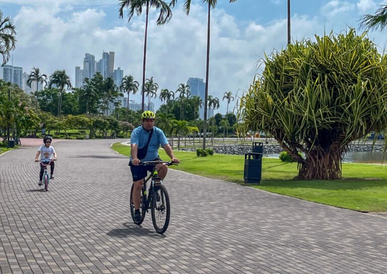 man working out on Cinta Costera, Panama City