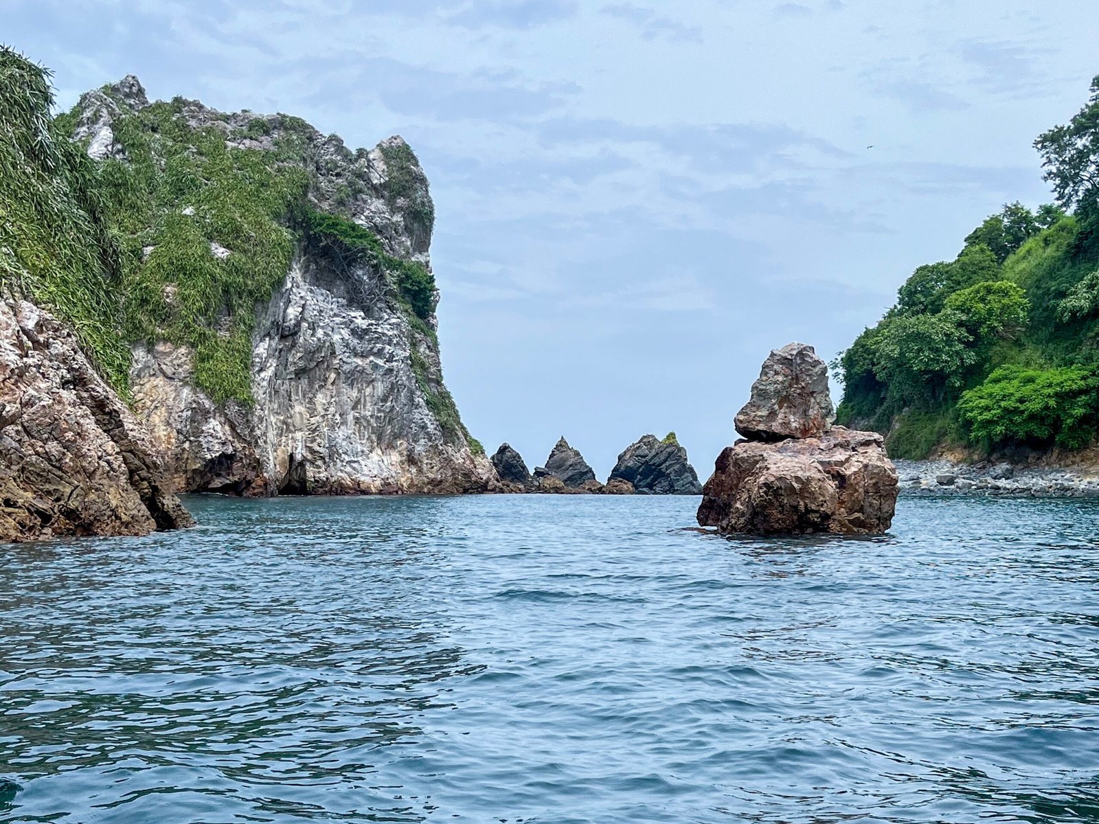 the beautiful, rocky waters of Isla Otoque