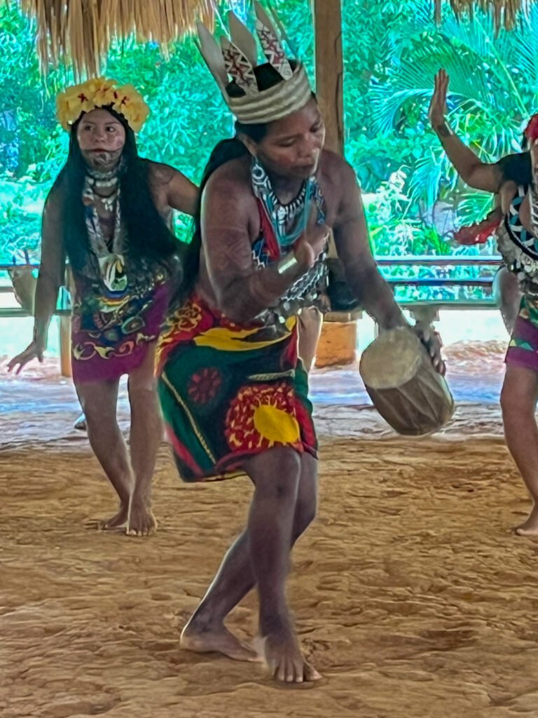 Emberá women of Panama dancing THE EMBERA OF PANAMA TRULY A WORLD AWAY